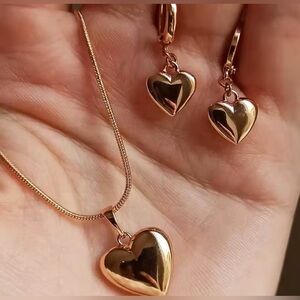 18K Gold Plated Hearts Necklace & Hoop Earring Set Minimalist Simplistic Casual